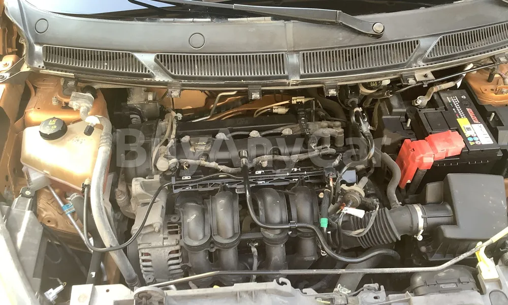 Vehicle photo 6