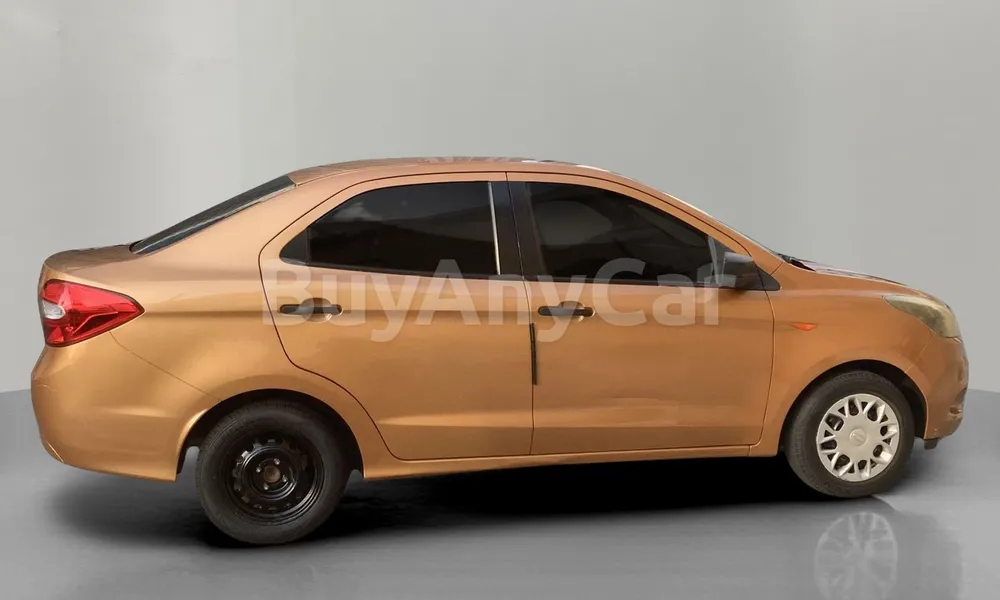 Vehicle photo 3