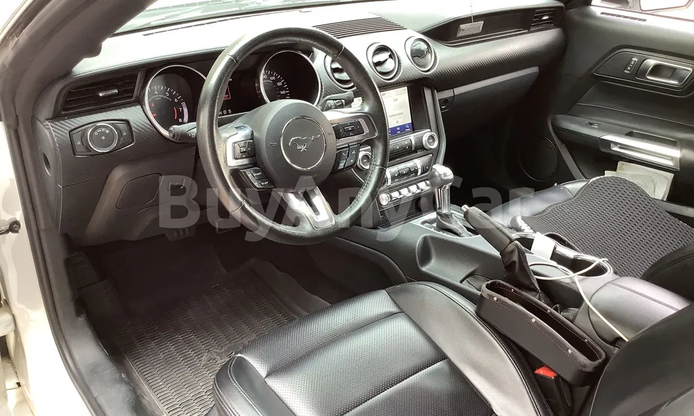 Vehicle photo 8