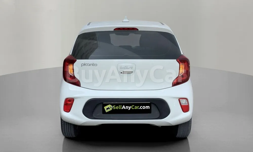 Vehicle photo 2