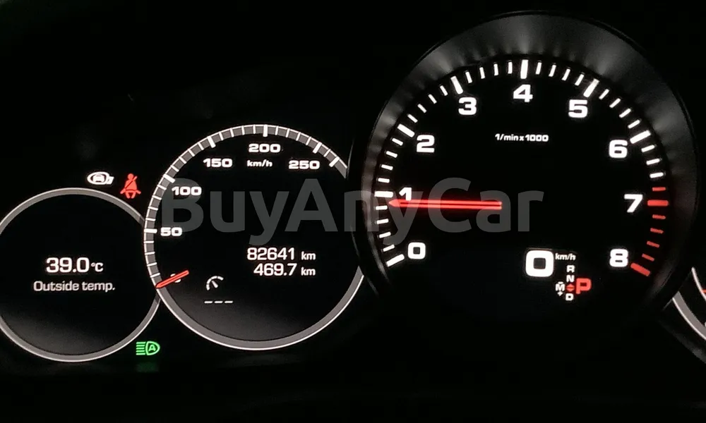Vehicle photo 7