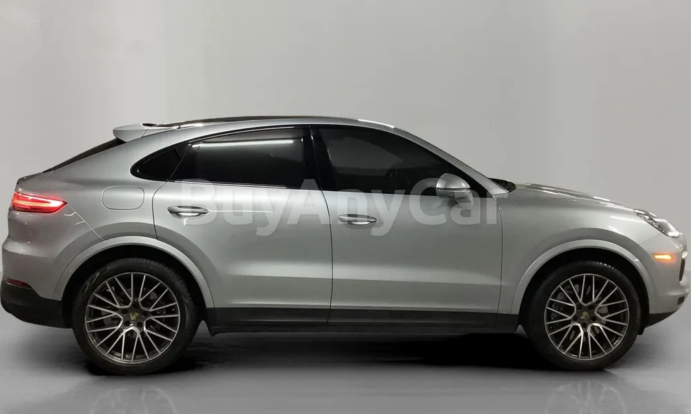 Vehicle photo 3