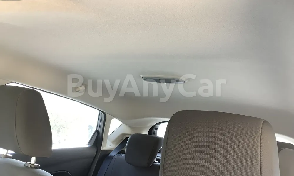 Vehicle photo 10