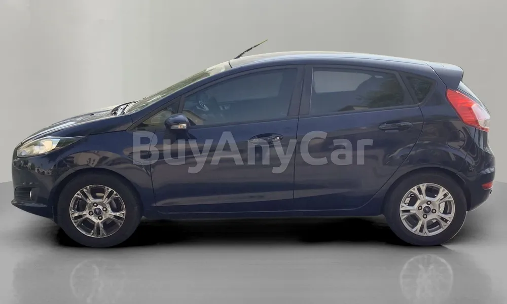 Vehicle photo 4