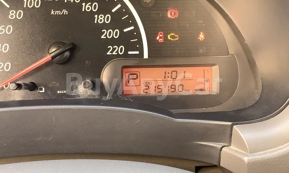 Vehicle photo 7
