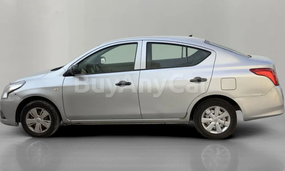 Vehicle photo 4