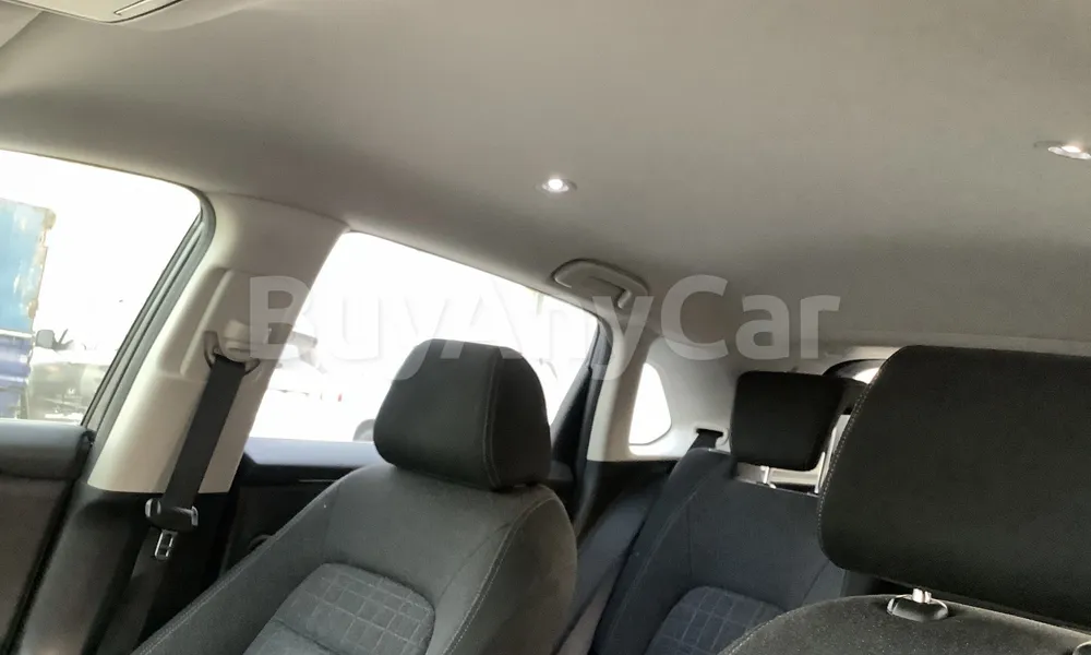 Vehicle photo 9