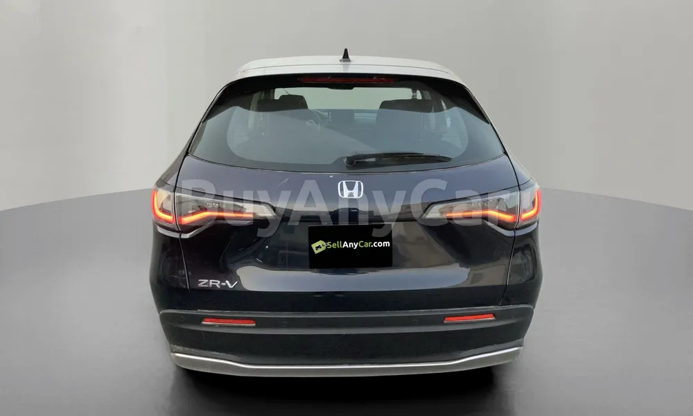 Vehicle photo 2