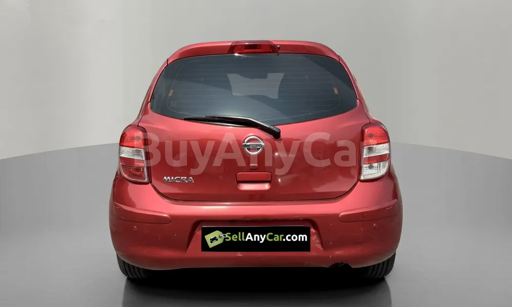 Vehicle photo 2