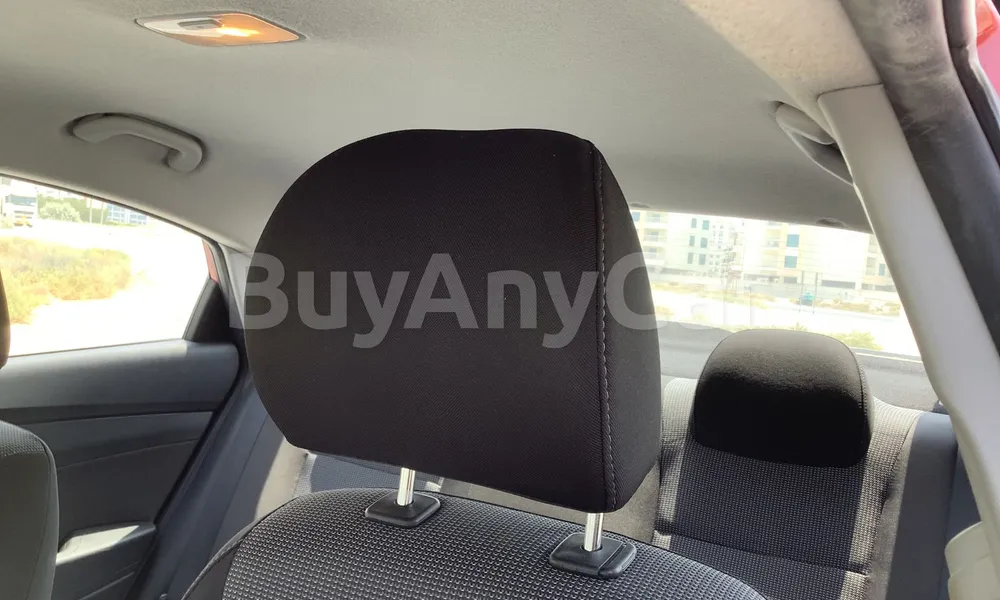 Vehicle photo 9