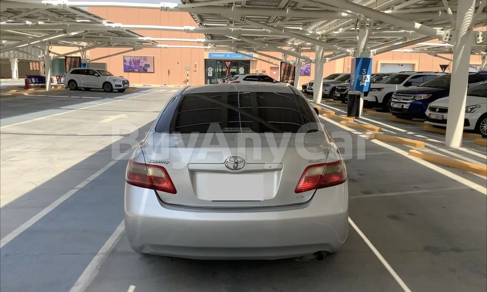 Vehicle photo 4