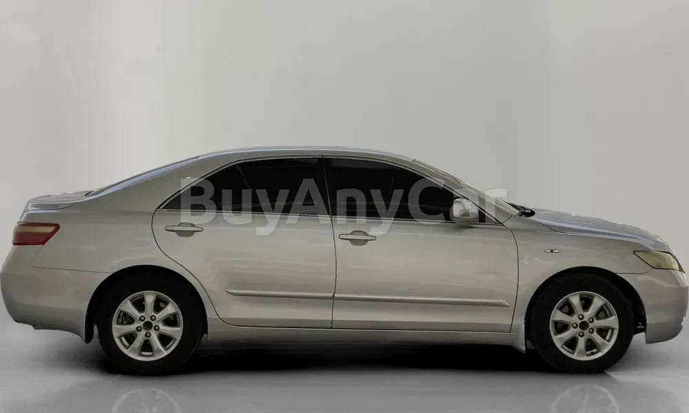 Vehicle photo 5