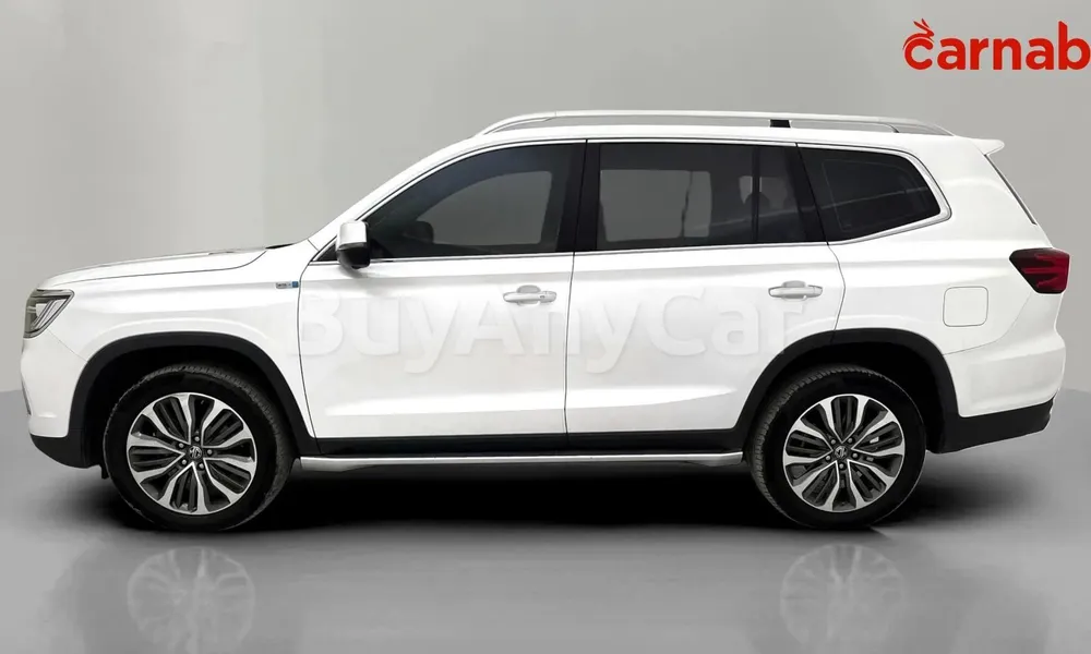 Vehicle photo 3