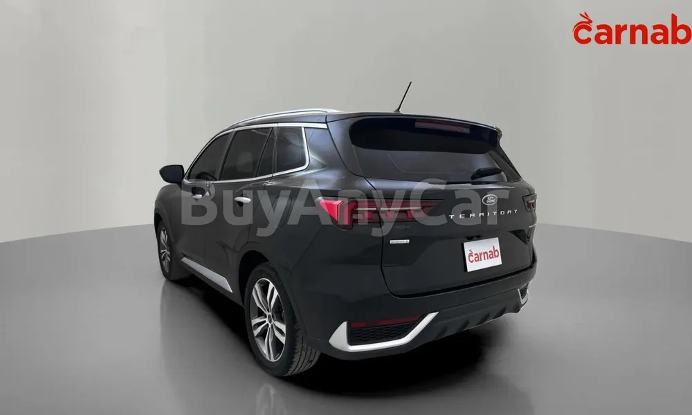 Vehicle photo 5