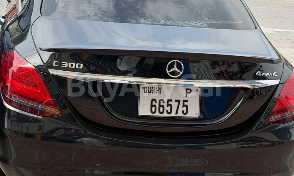 Vehicle photo 5