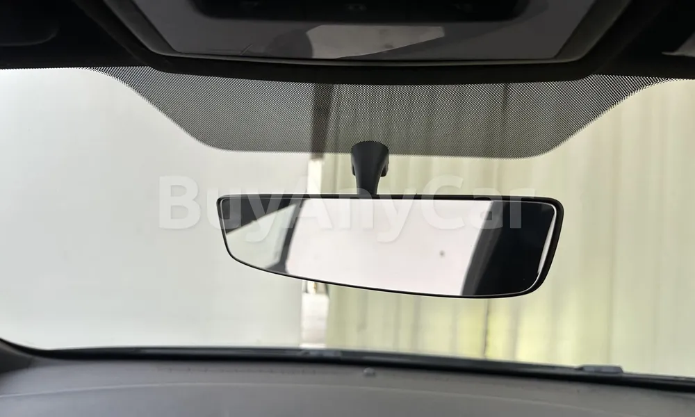 Vehicle photo 11