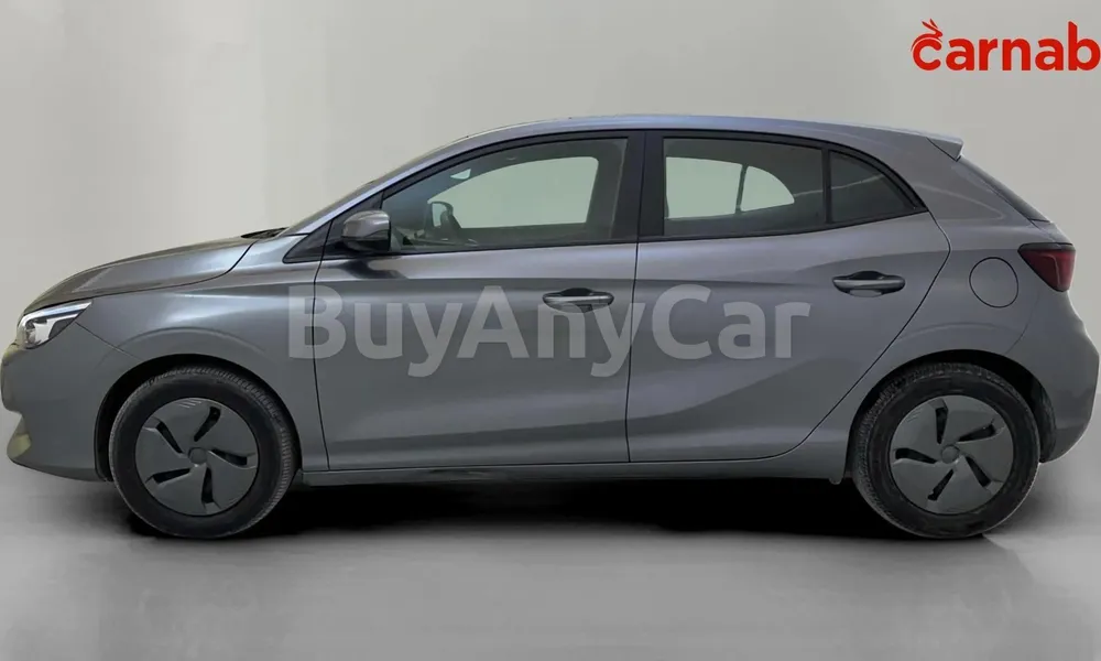 Vehicle photo 3