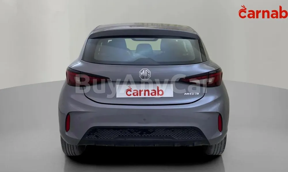 Vehicle photo 2