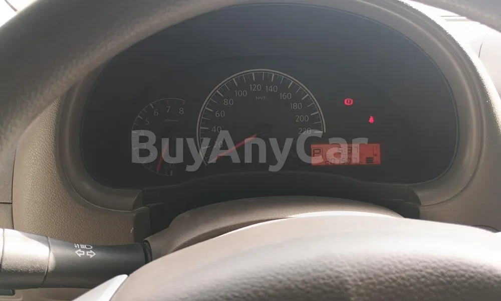 Vehicle photo 5