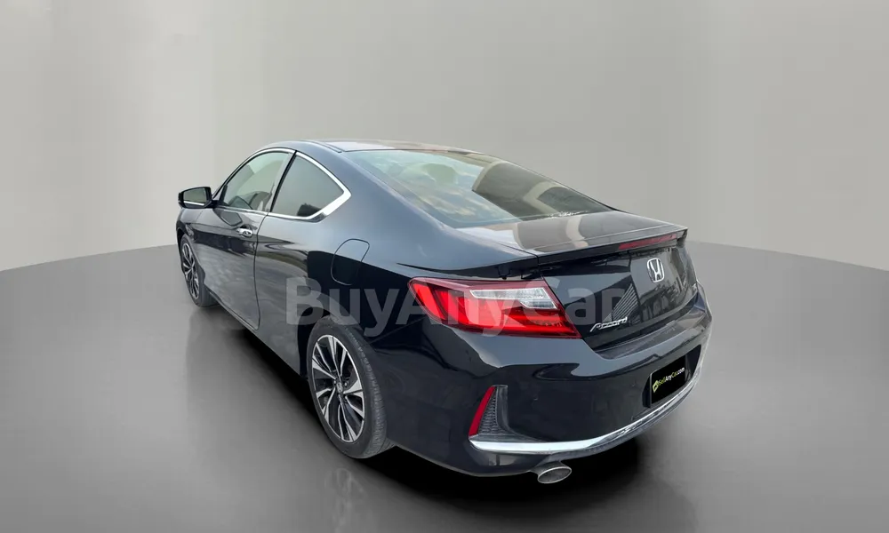 Vehicle photo 2