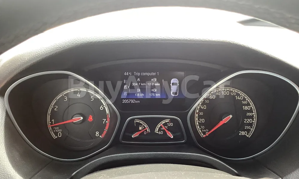 Vehicle photo 7