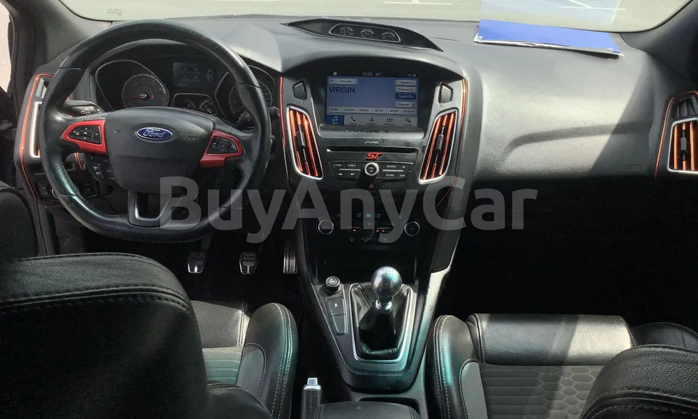 Vehicle photo 8