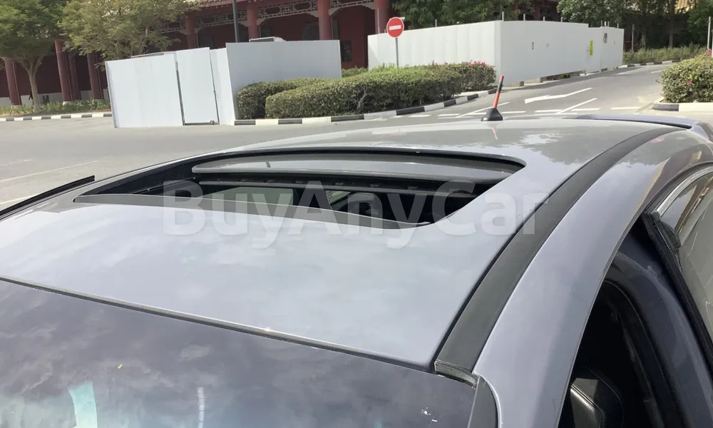 Vehicle photo 5