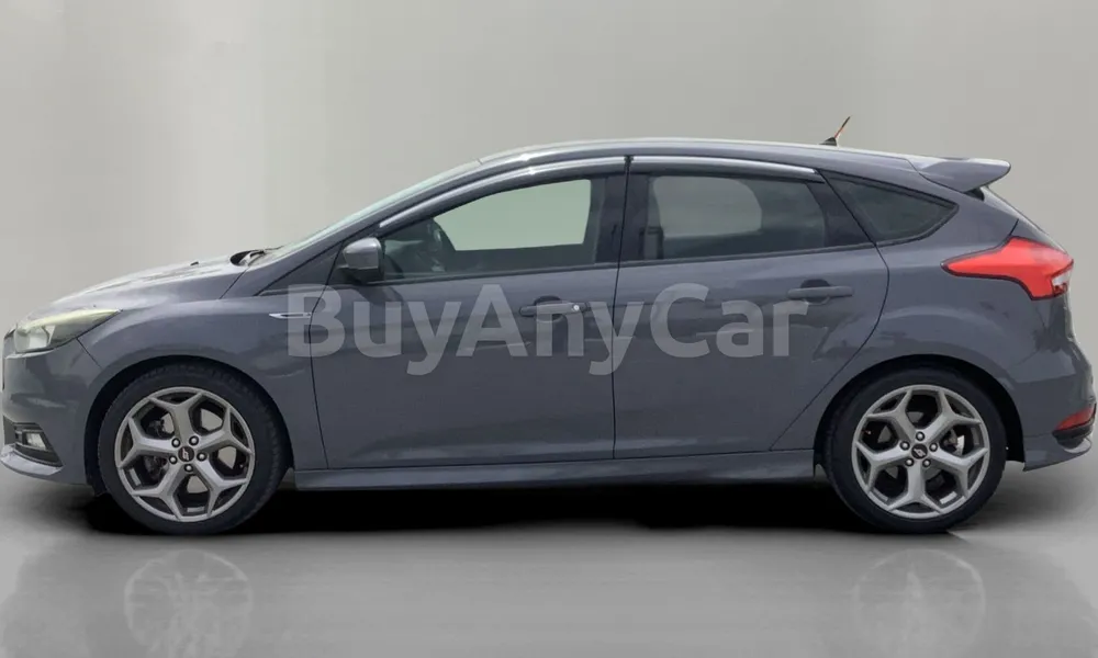 Vehicle photo 4