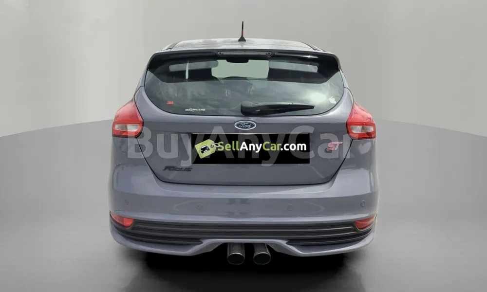 Vehicle photo 2
