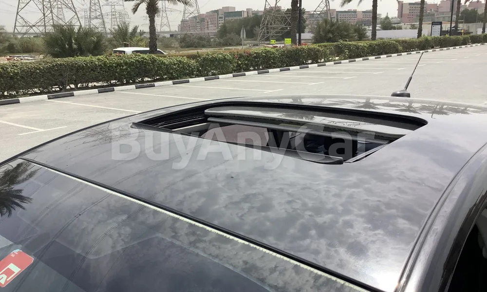 Vehicle photo 5
