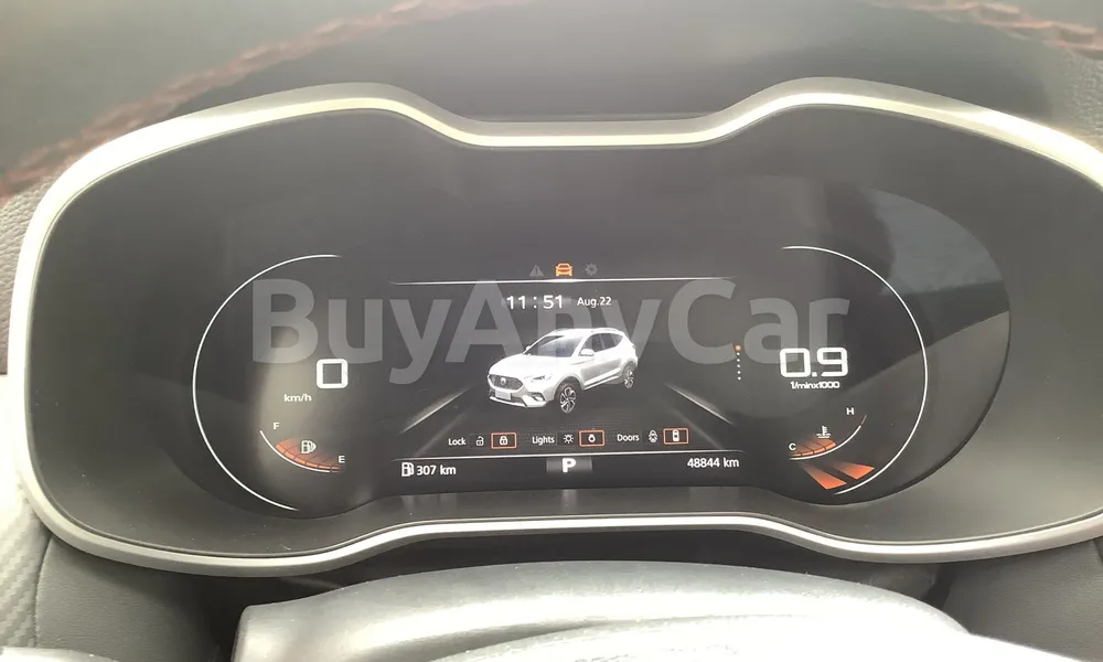 Vehicle photo 7