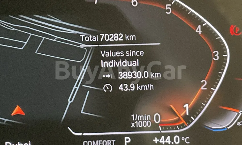 Vehicle photo 7