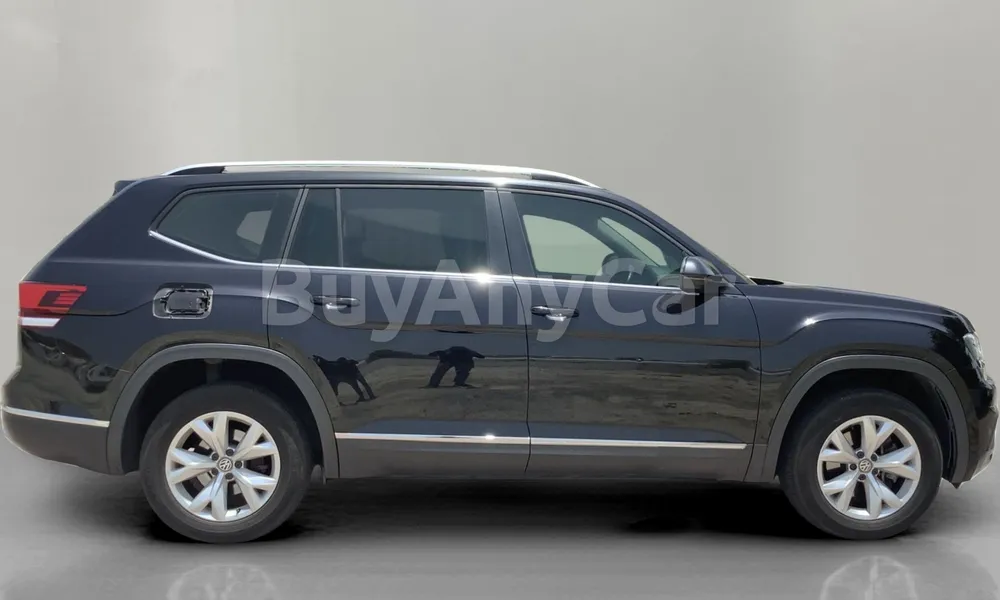 Vehicle photo 3