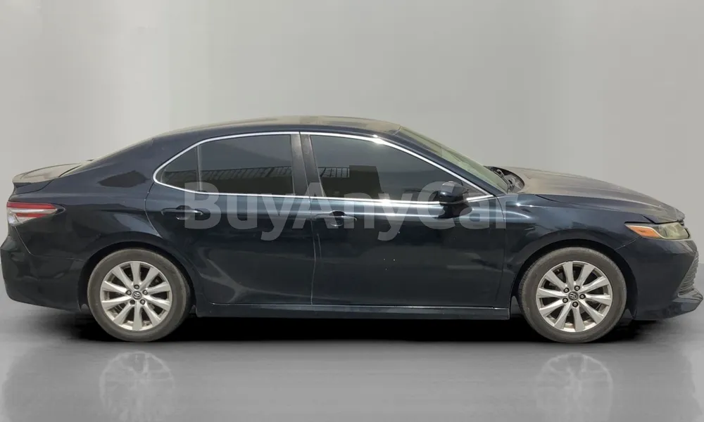 Vehicle photo 3