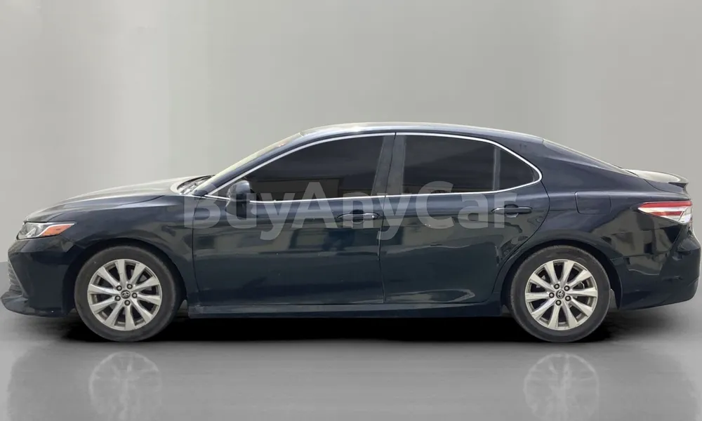 Vehicle photo 4