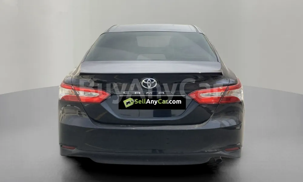 Vehicle photo 2