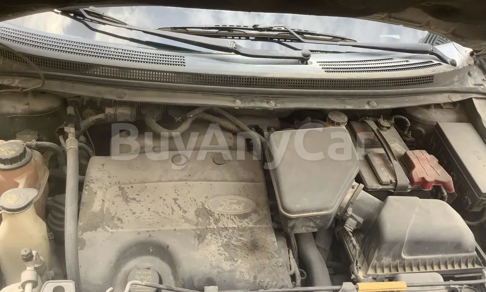 Vehicle photo 6