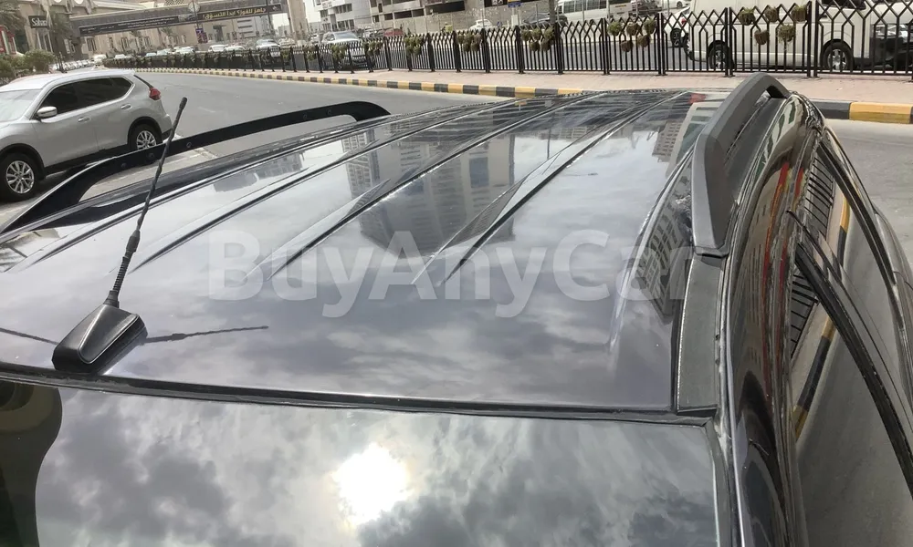 Vehicle photo 5