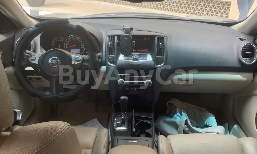 Vehicle photo 11