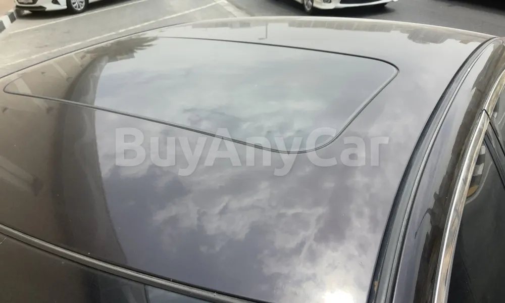 Vehicle photo 7