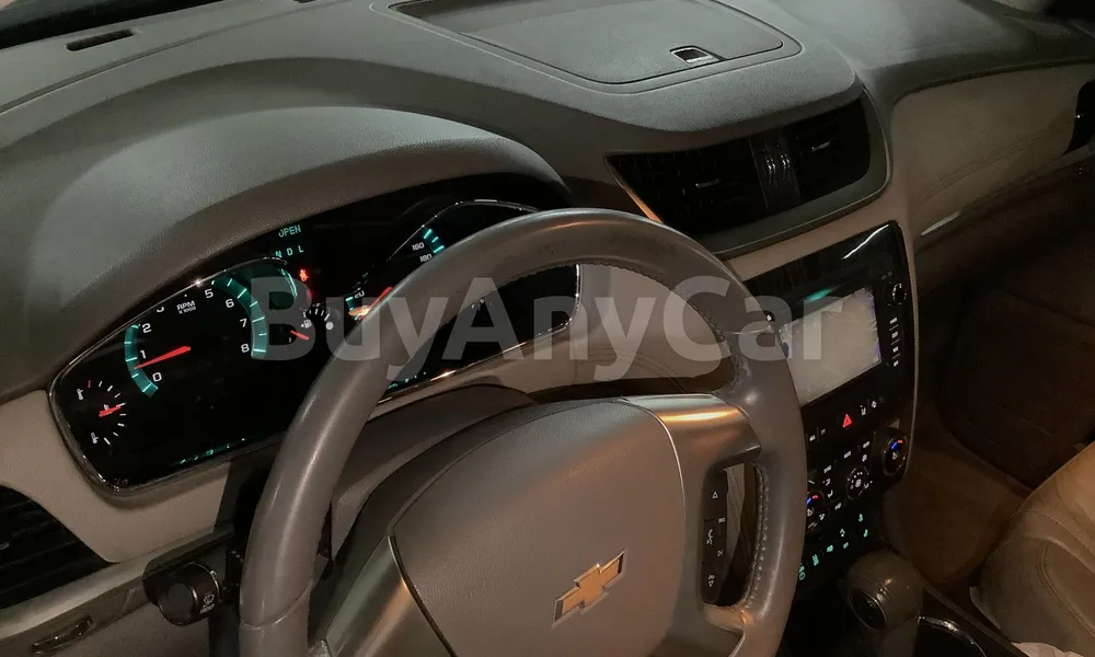 Vehicle photo 8