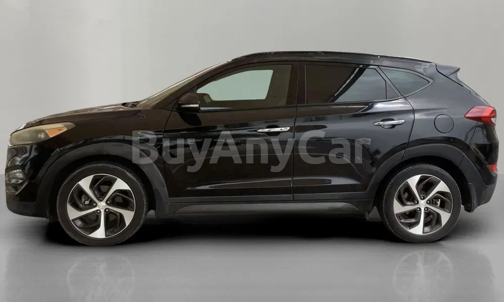 Vehicle photo 4