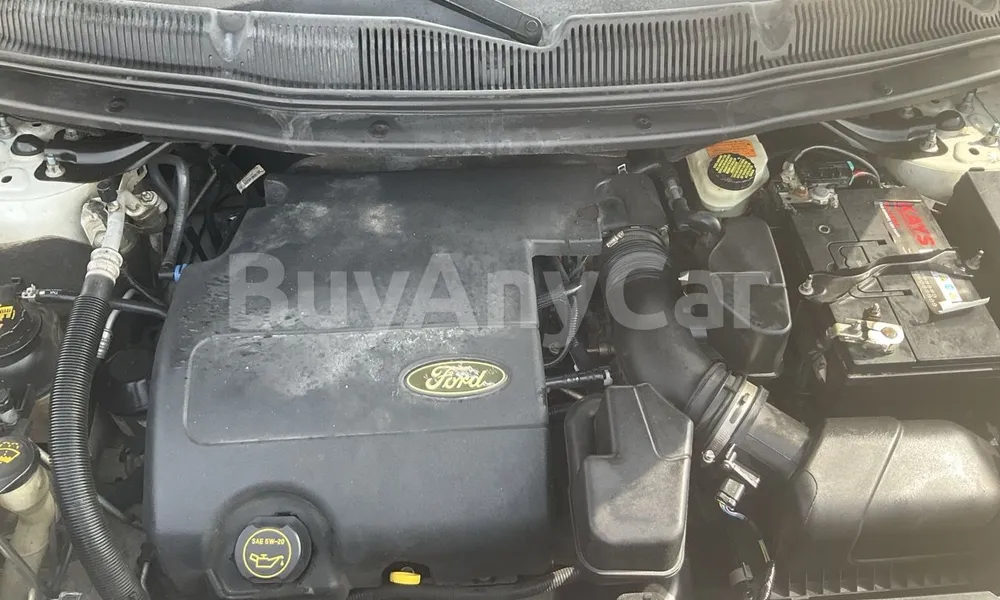 Vehicle photo 6