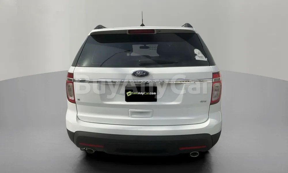 Vehicle photo 3