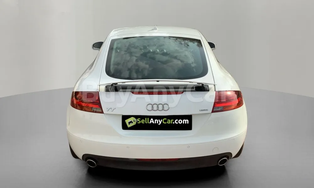 Vehicle photo 2