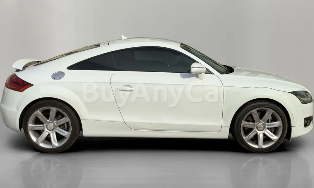 Vehicle photo 3
