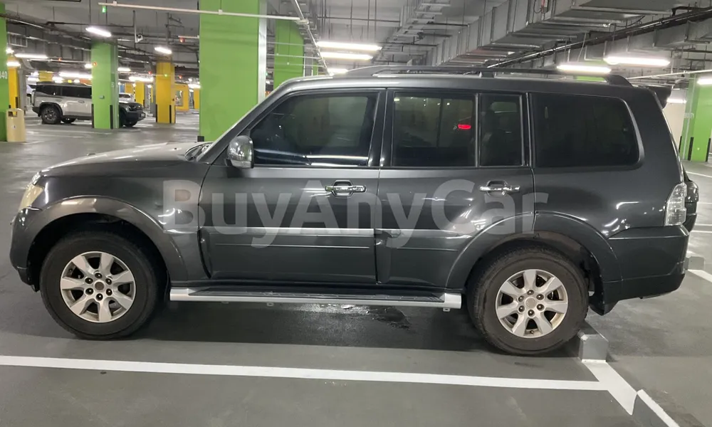 Vehicle photo 4