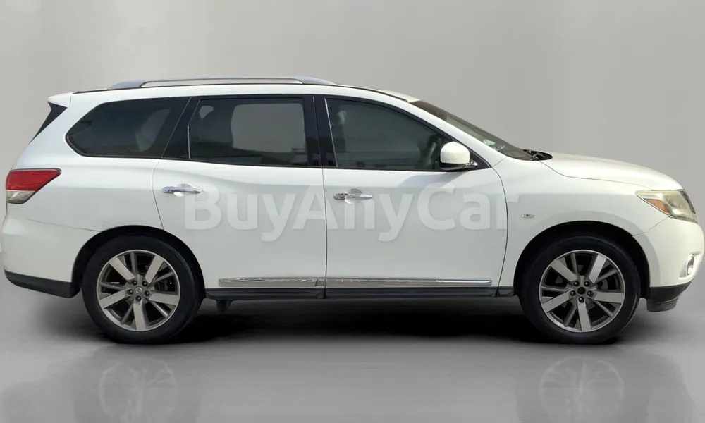 Vehicle photo 3