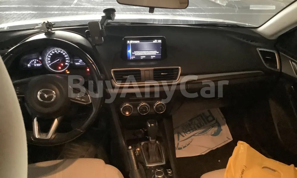 Vehicle photo 8