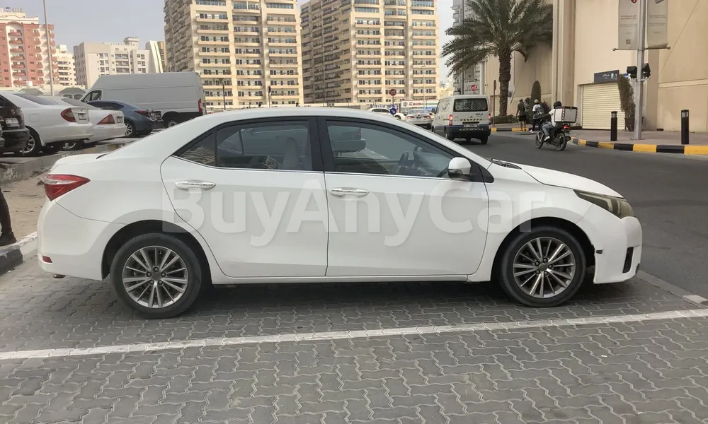 Vehicle photo 3